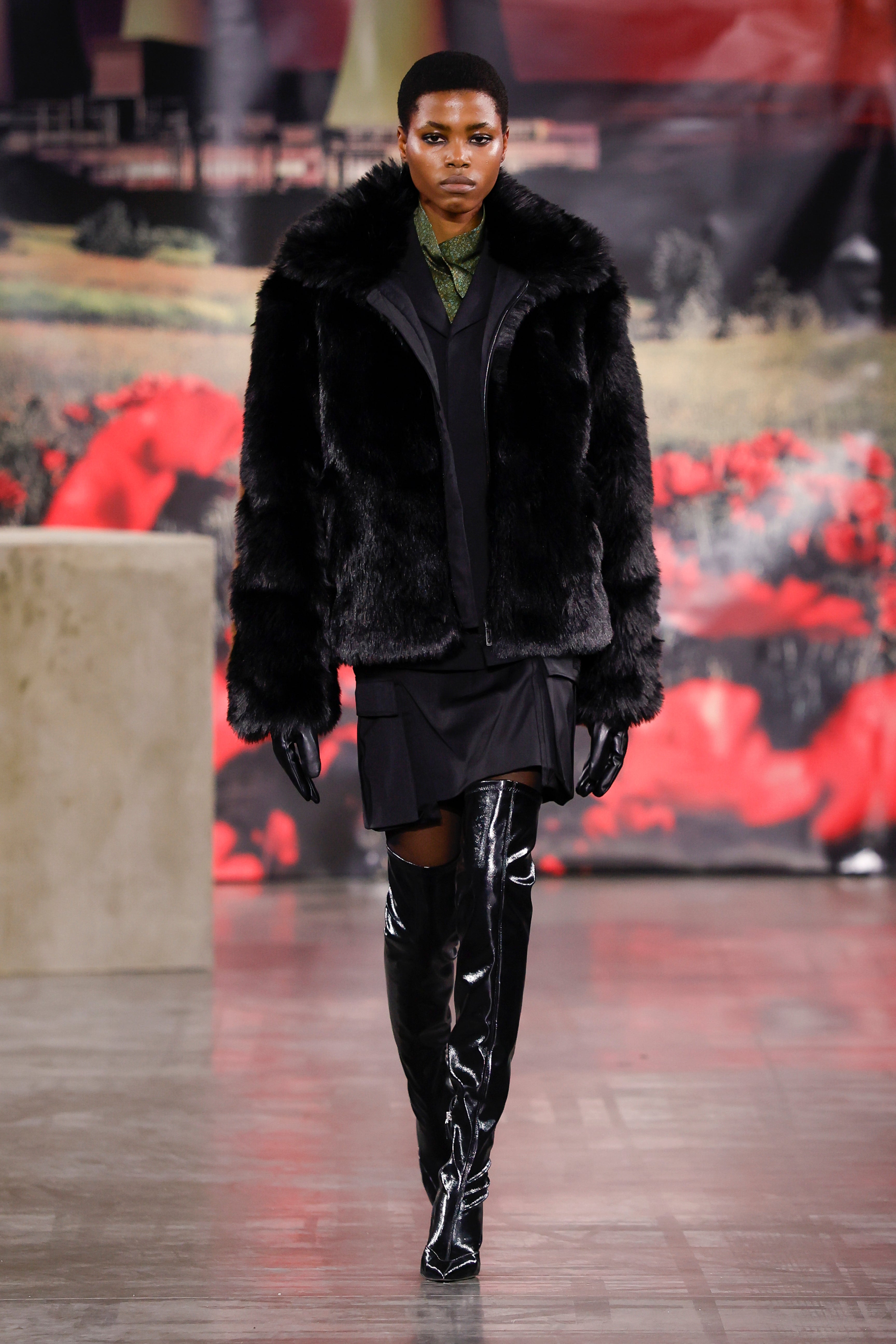 "NUCLEAR" TIGHT SUIT SKIRT