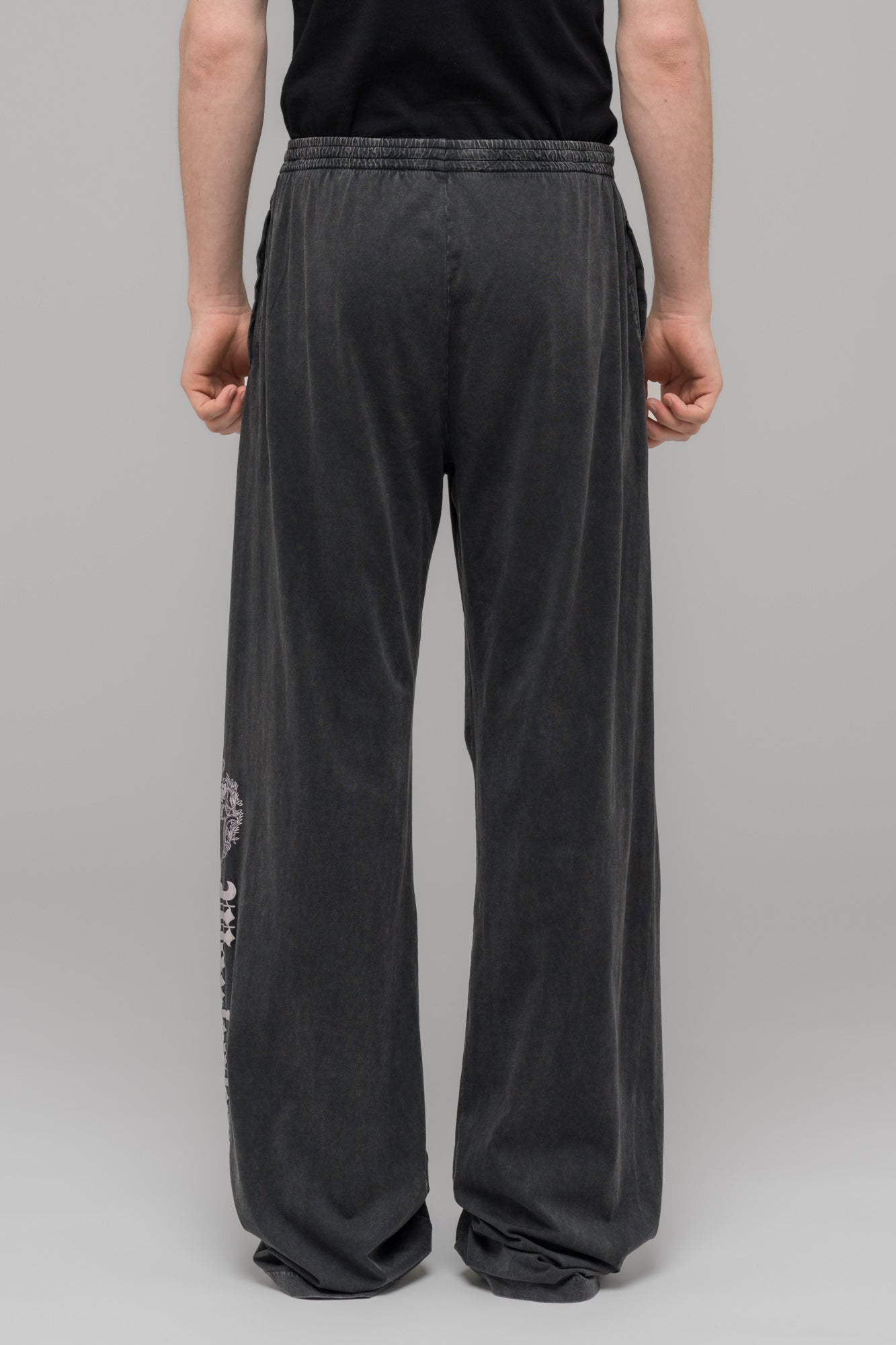 "HARDCORE WELLNESS" PANTS - 032c