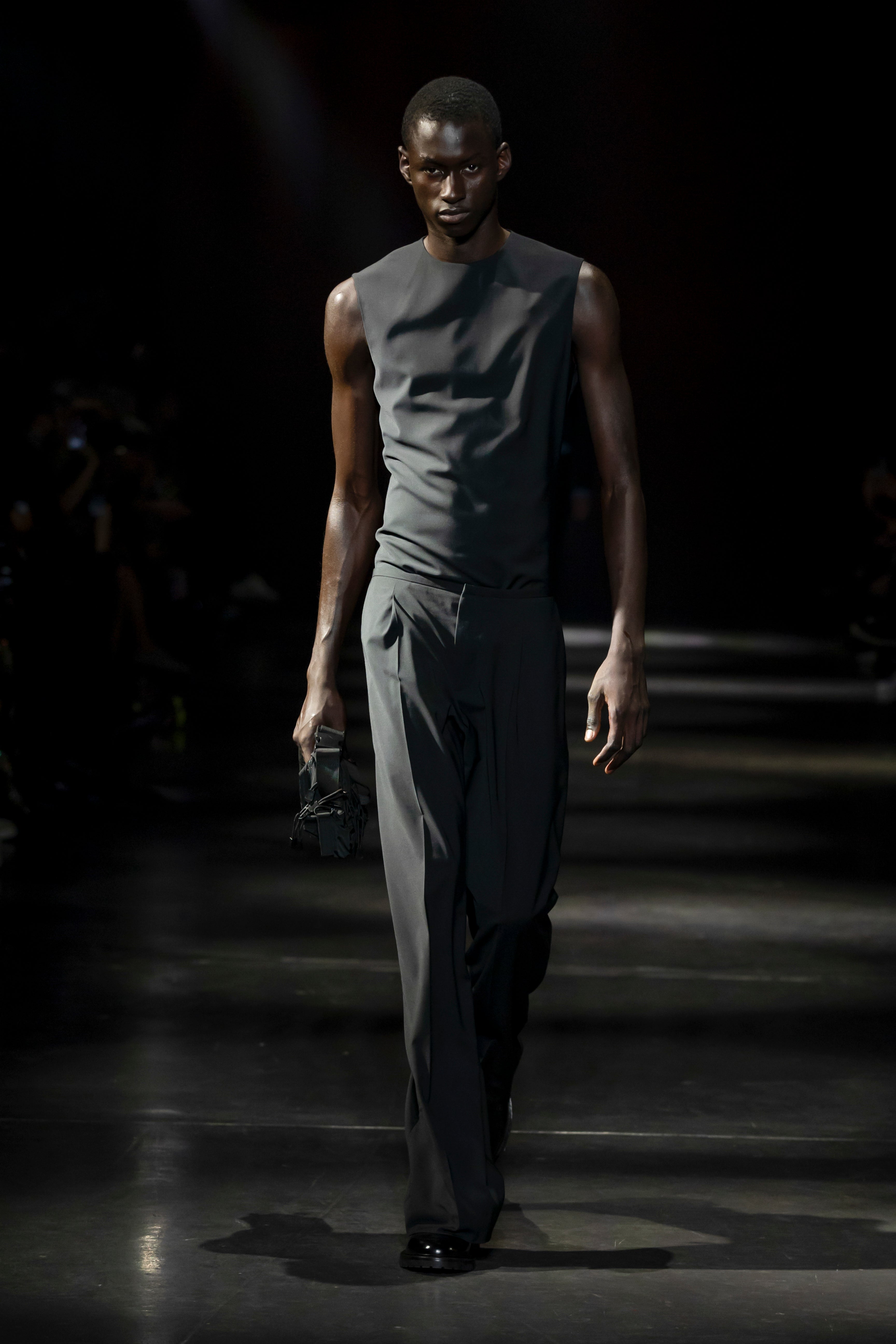 "032c OFFICE ATTIRE" CROPPED SUIT SHELL