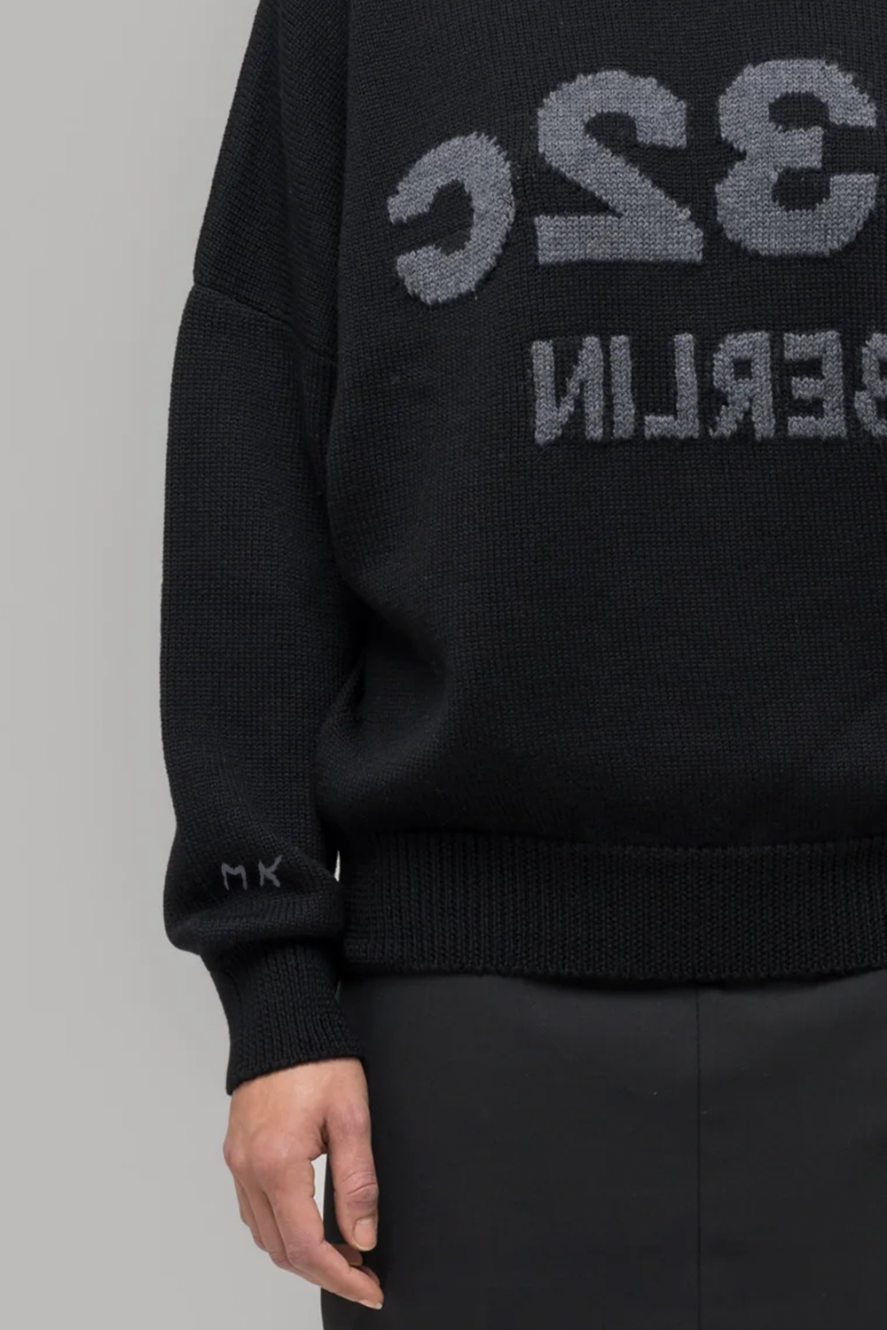 "SELFIE" SWEATER BLACK/BLACK MELANGE