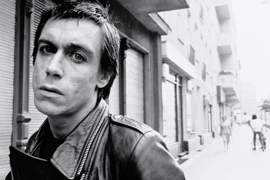 In Love with The Idiot: ESTHER FRIEDMAN Captures IGGY POP in 1970s West Berlin