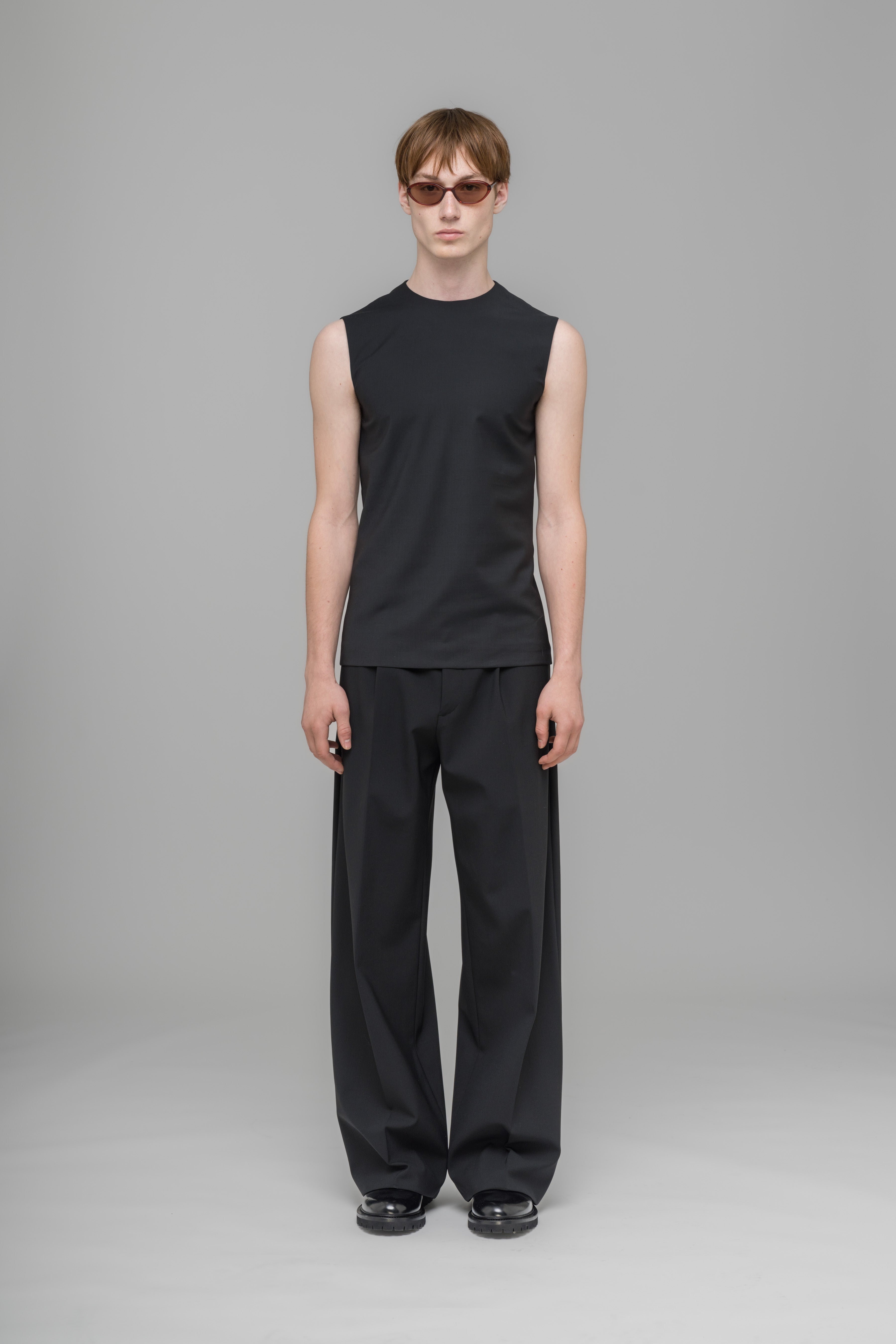 "032c OFFICE ATTIRE" CROPPED SUIT SHELL