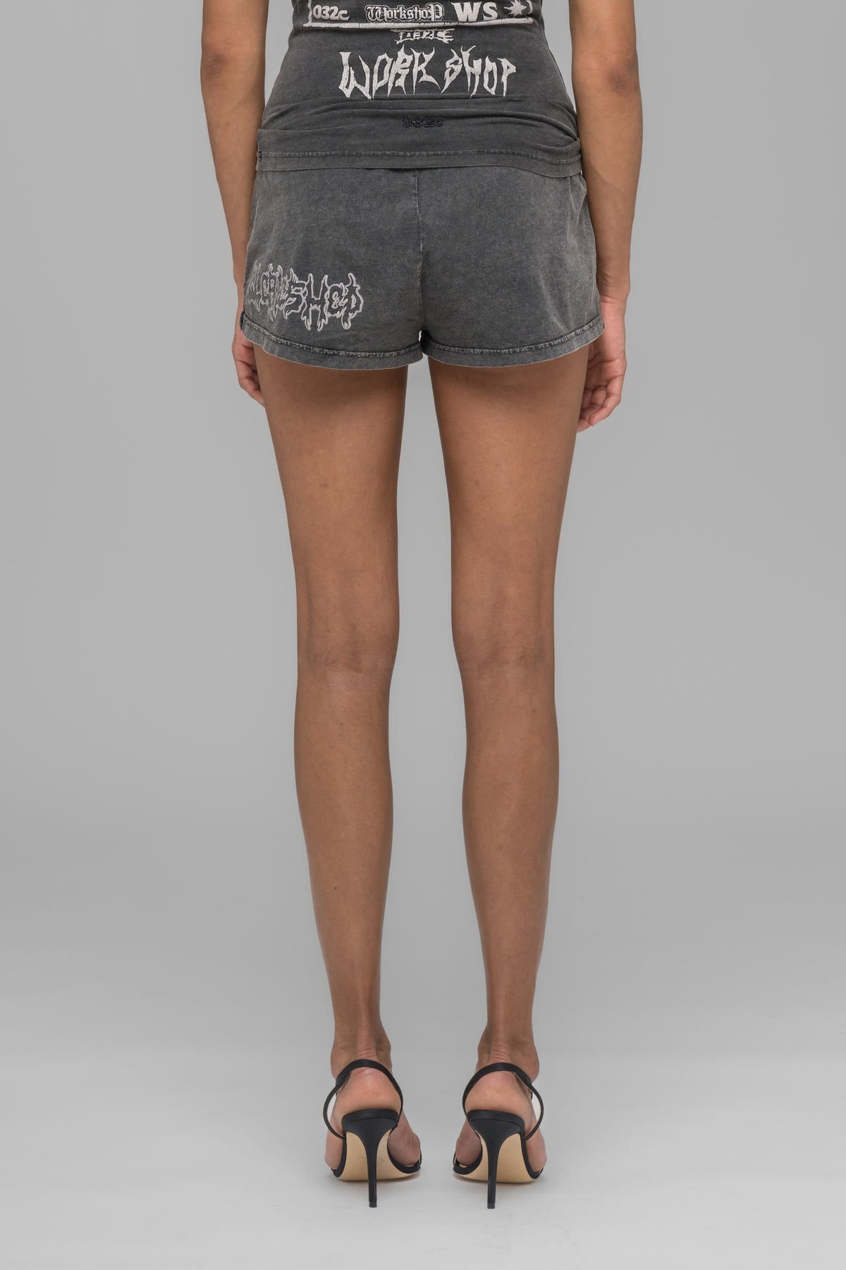 "TELEPRESENCE" COMFORT SHORTS