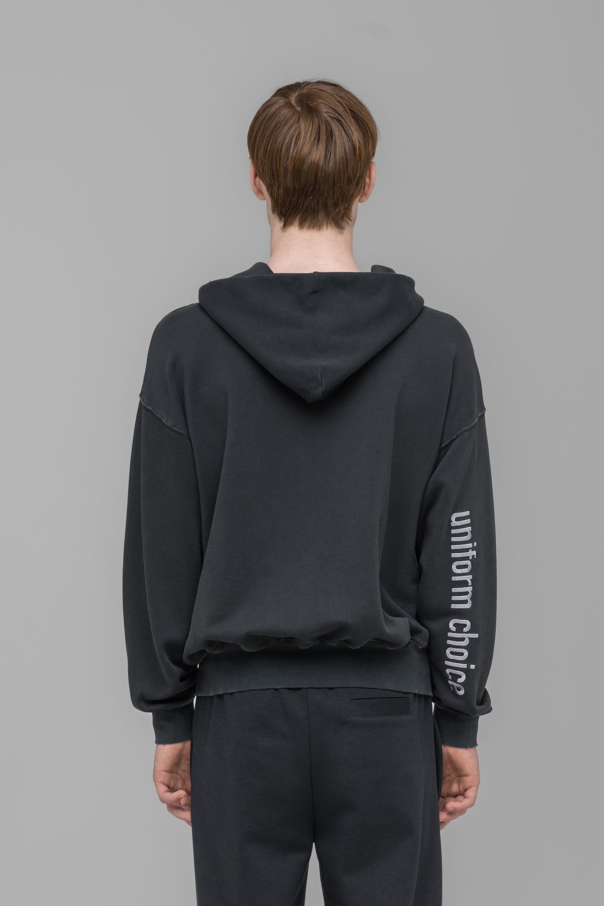 "ROUTINE" ZIP HOODIE WASHED BLACK