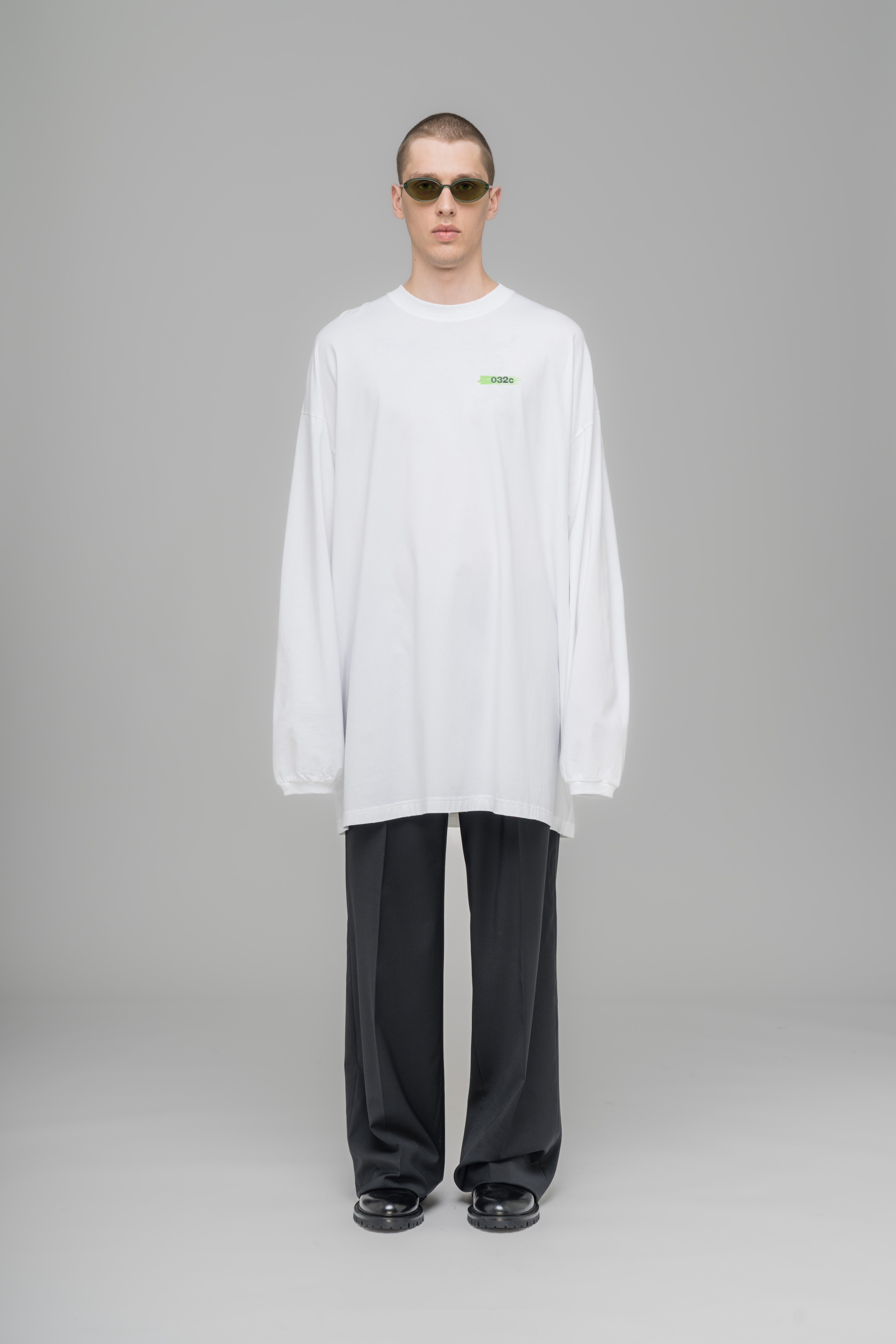 "EVERYTHING COUNTS" OVERSIZED LONGSLEEVE