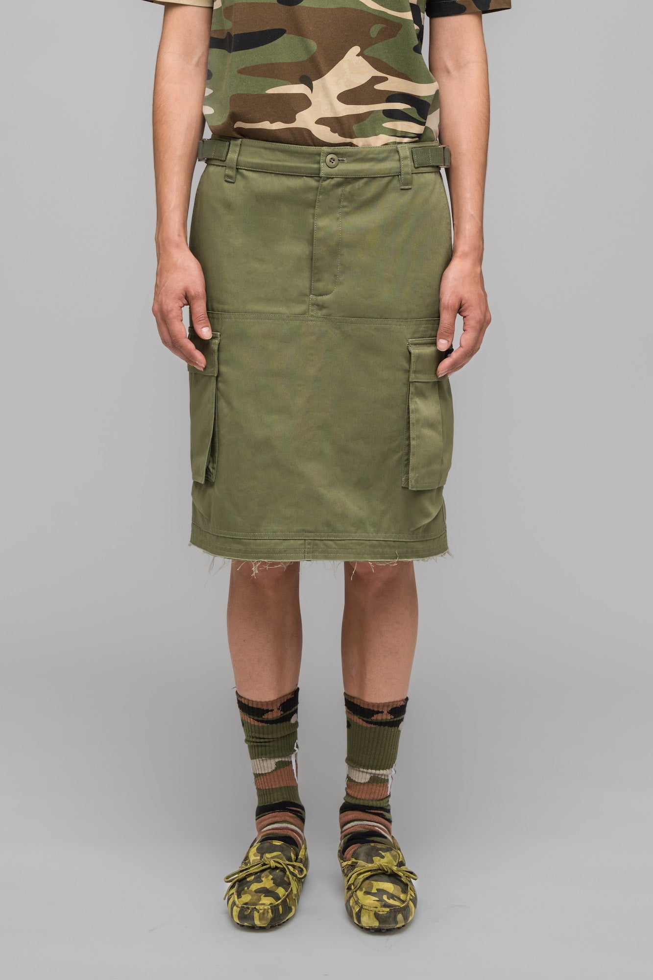 "MASKED CHOICE" CARGO SKIRT - 032c