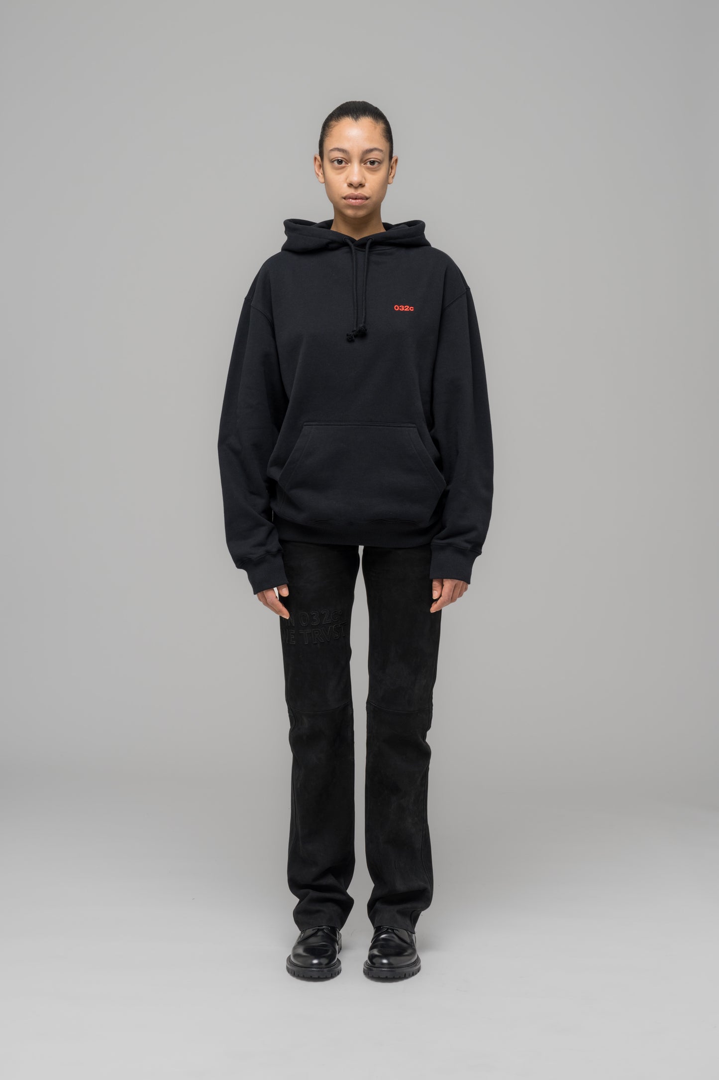 CLASSIC HOODIE