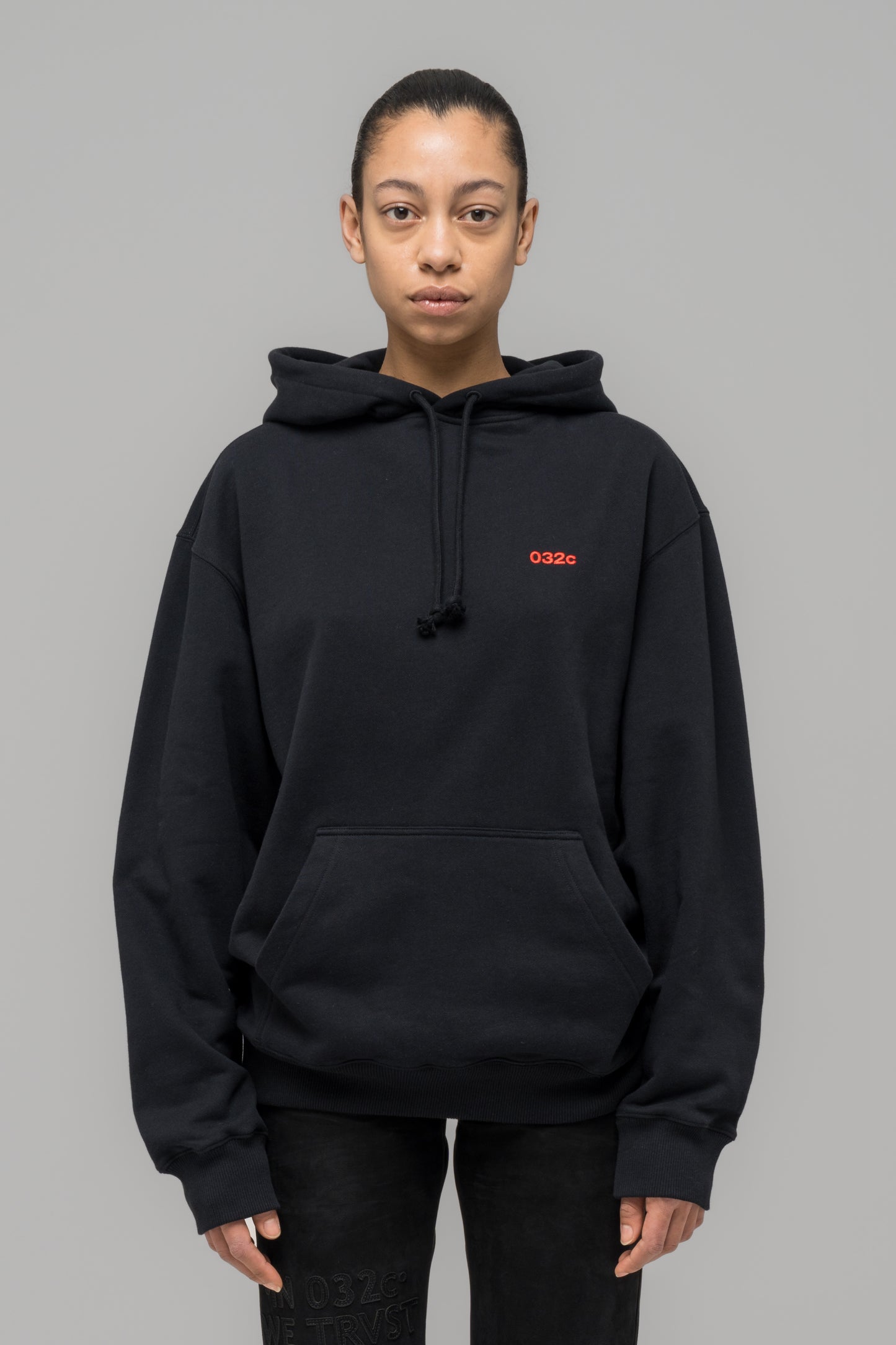 CLASSIC HOODIE