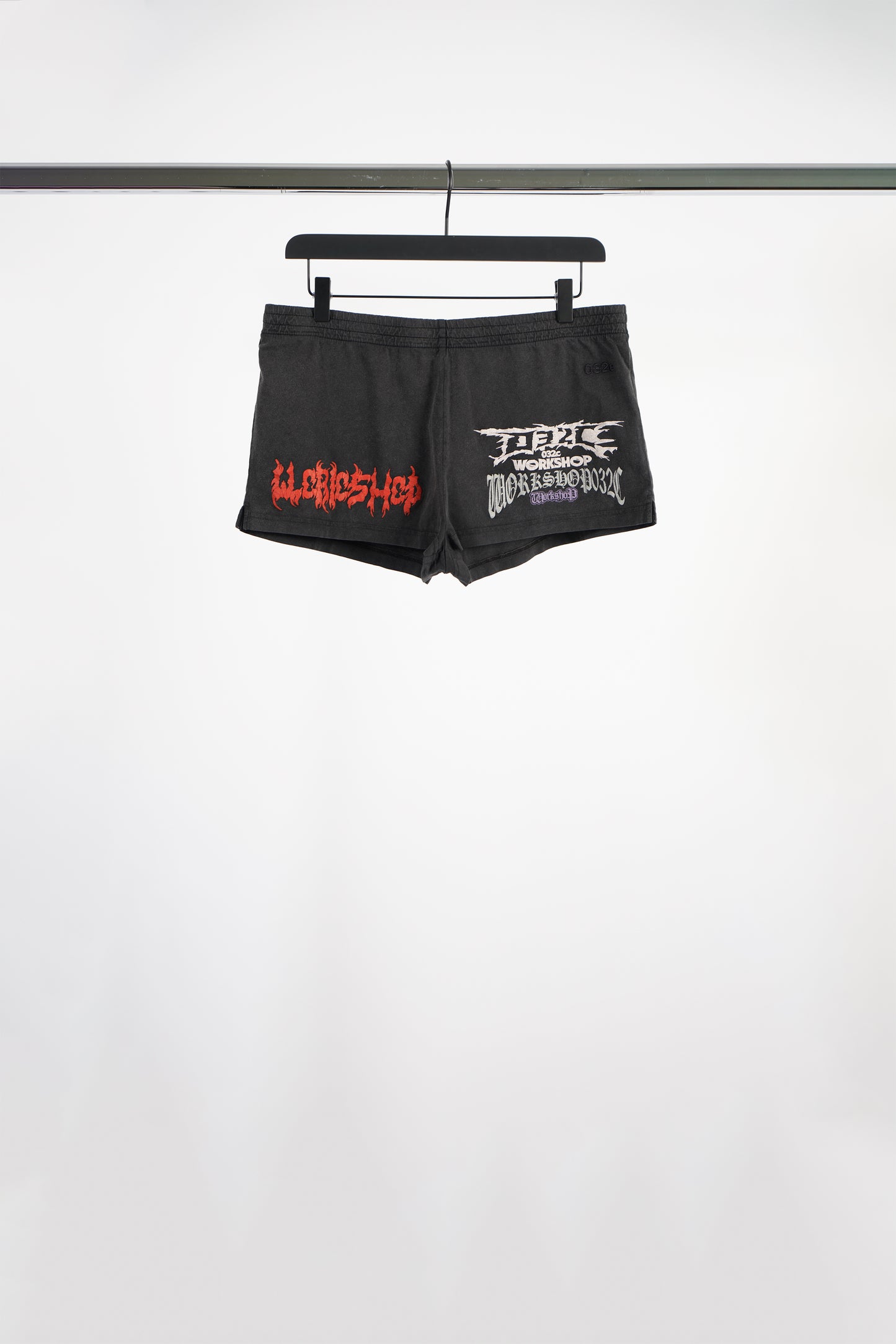 SHORTS WITH PRINT