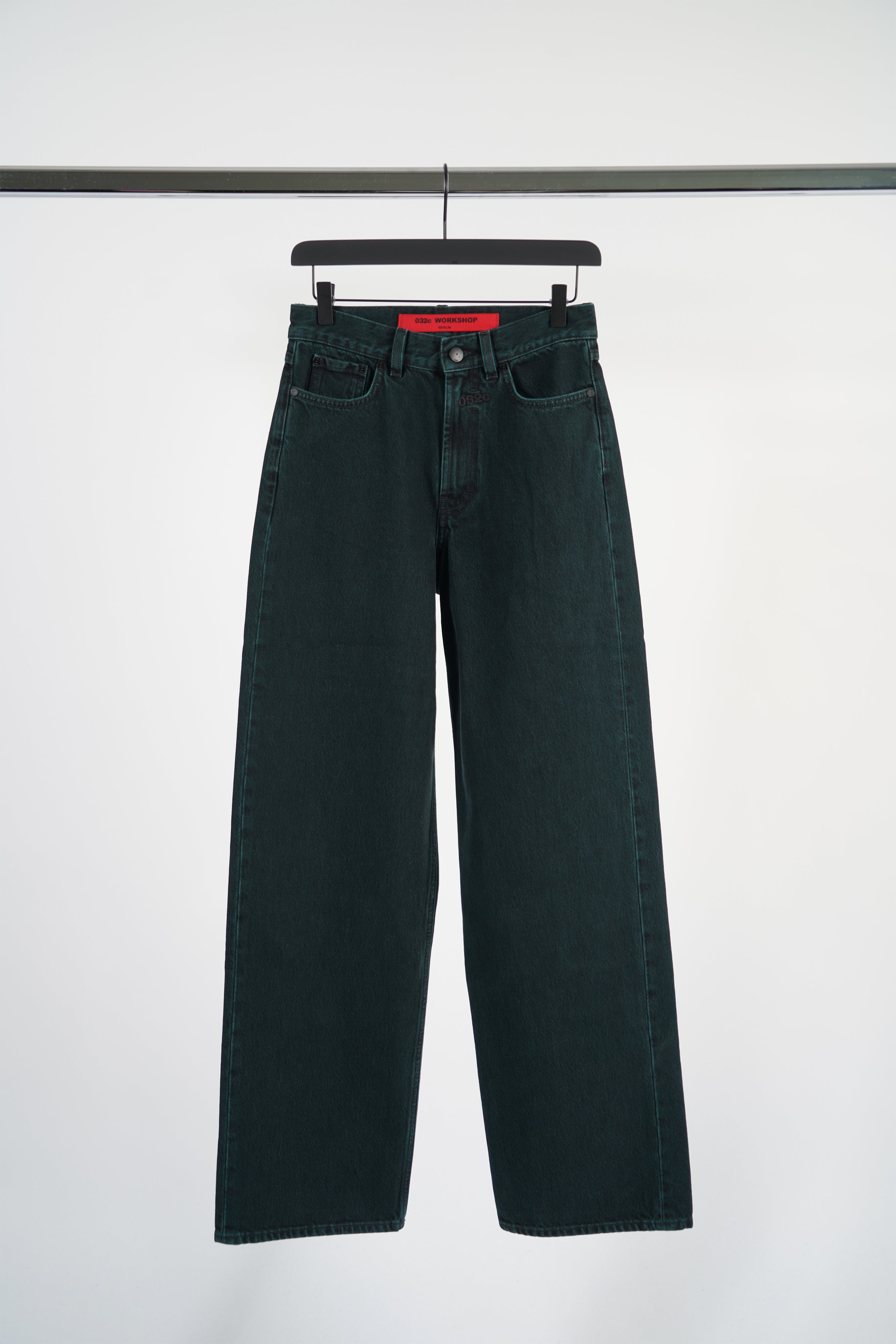 "GOYA" LOOSE CUT JEAN