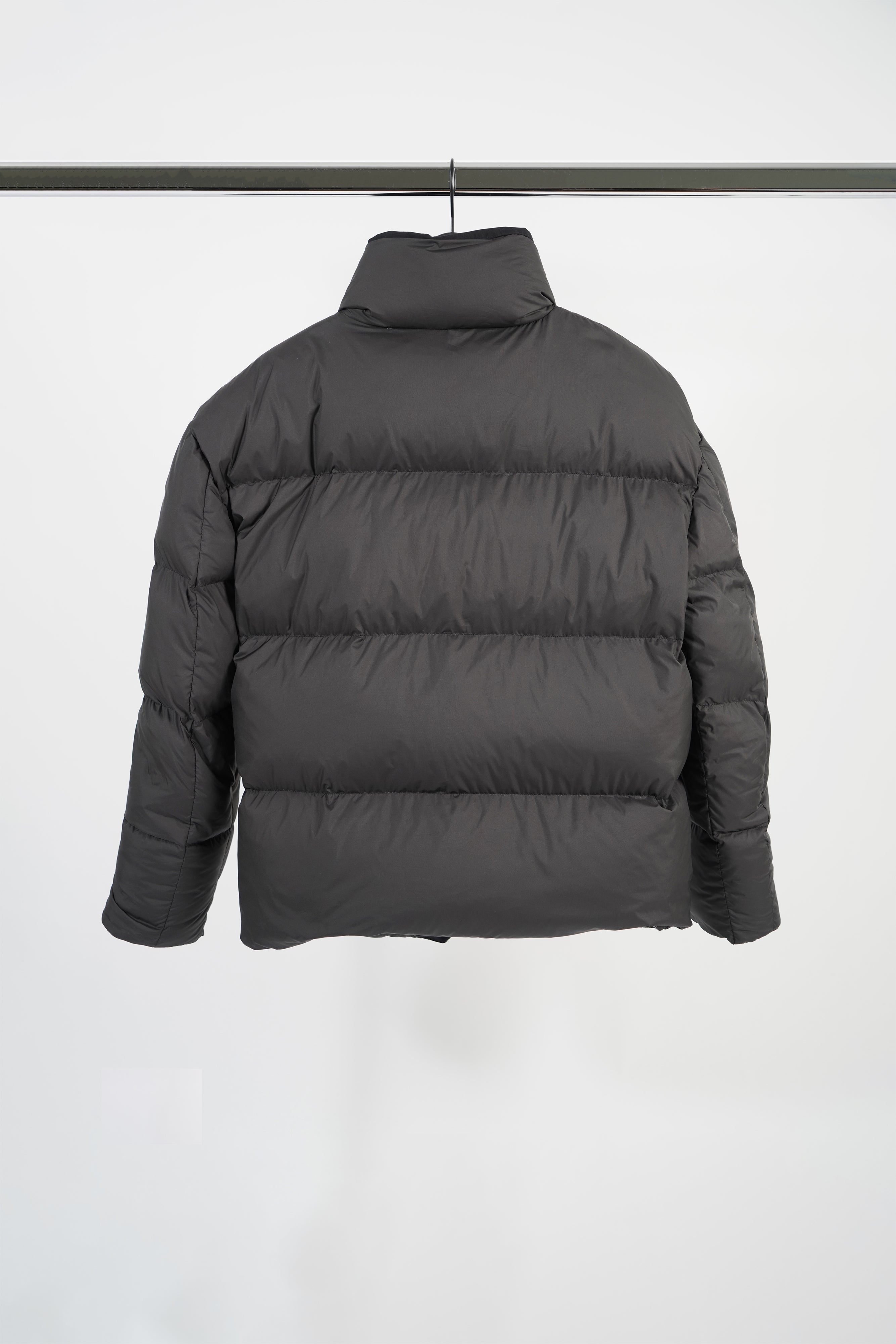 "CONCEALED" REVERSIBLE DOWN JACKET