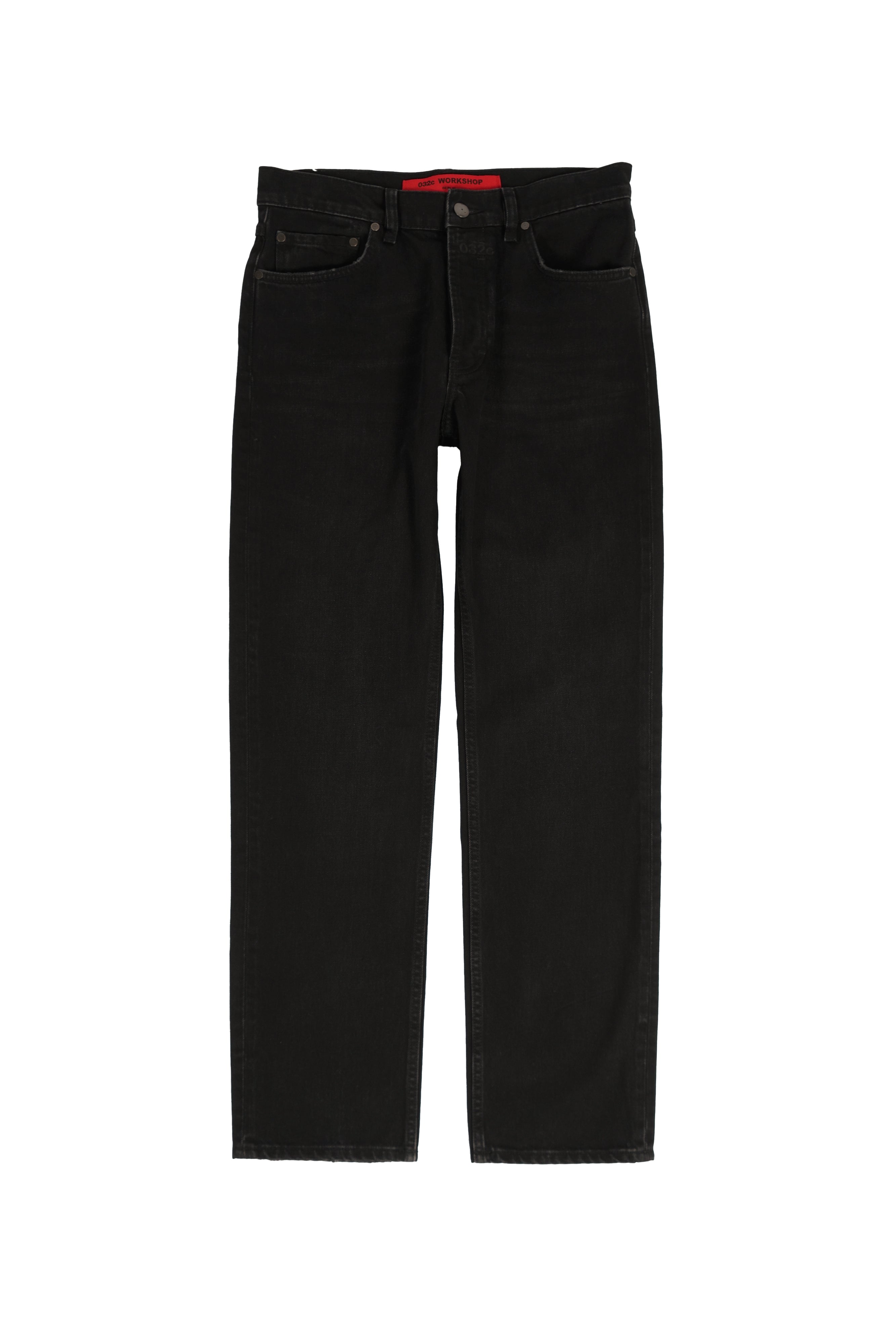 STRAIGHT LEG JEAN