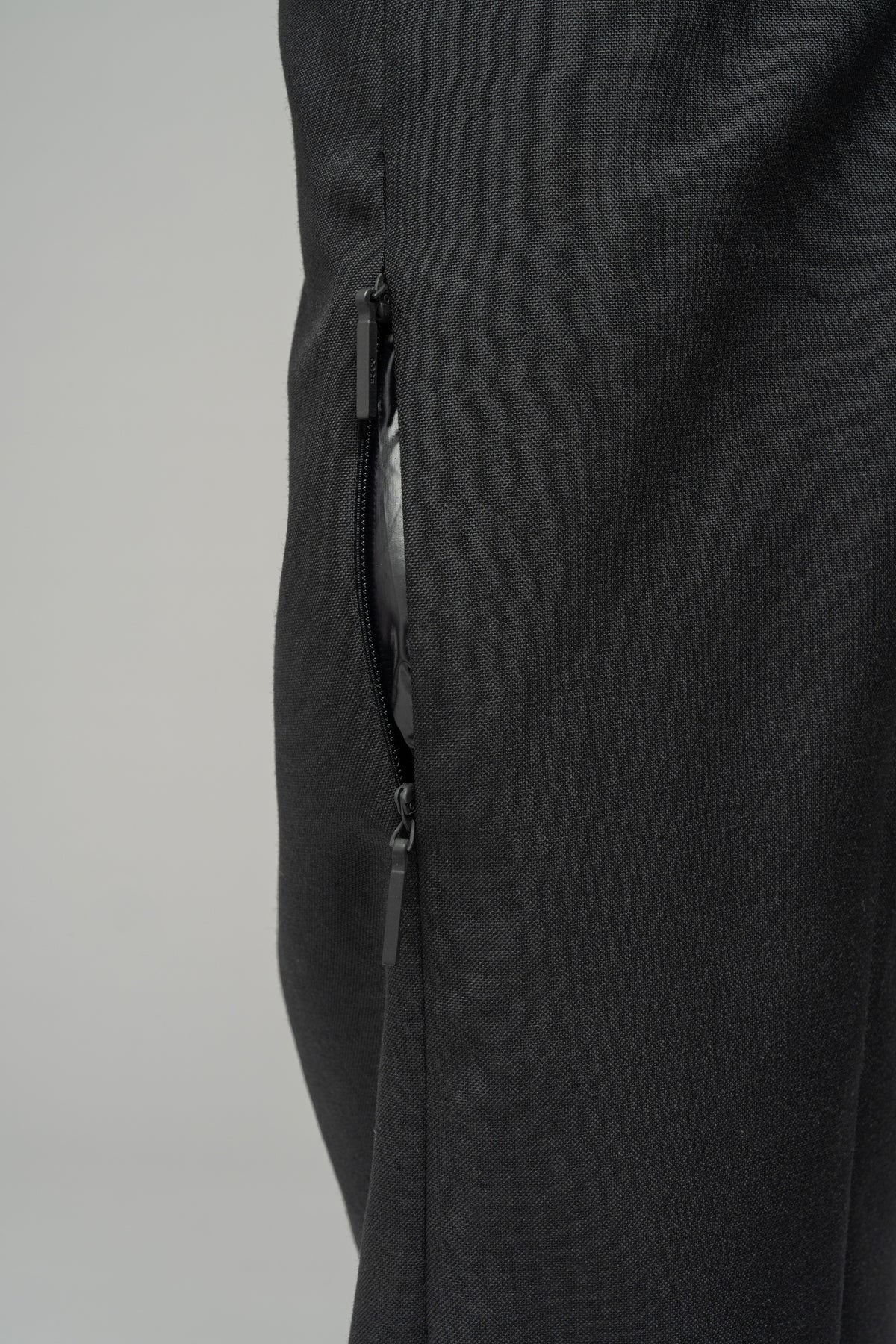 "WOUND" TAILORING TROUSERS