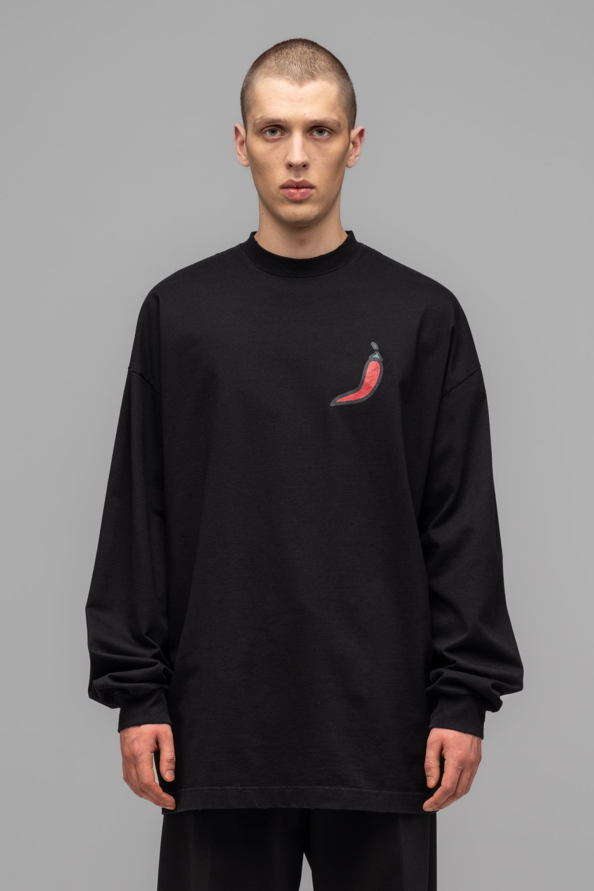 "OFFICE FRUIT" OVERSIZED LONGSLEEVE