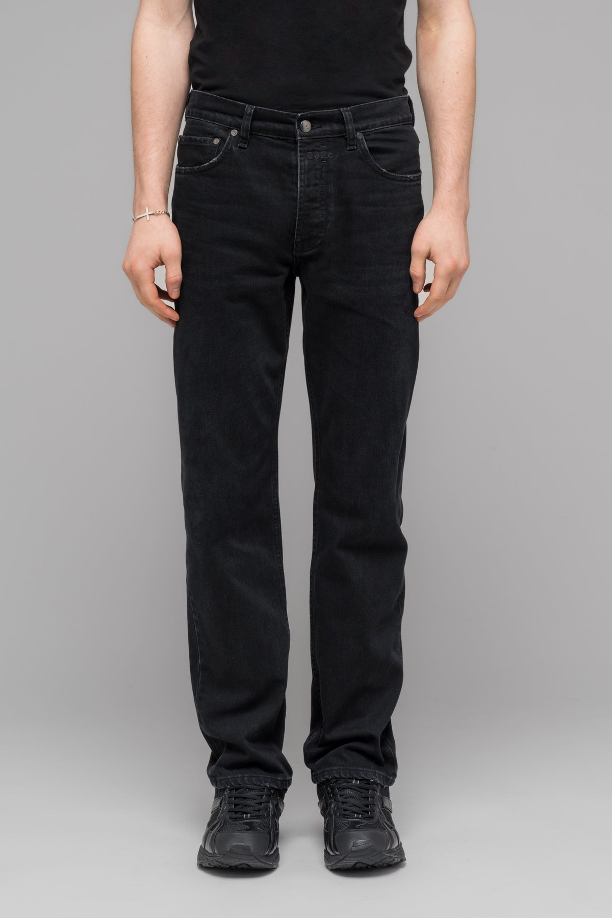 "DOWN TO EARTH" STRAIGHT LEG JEAN