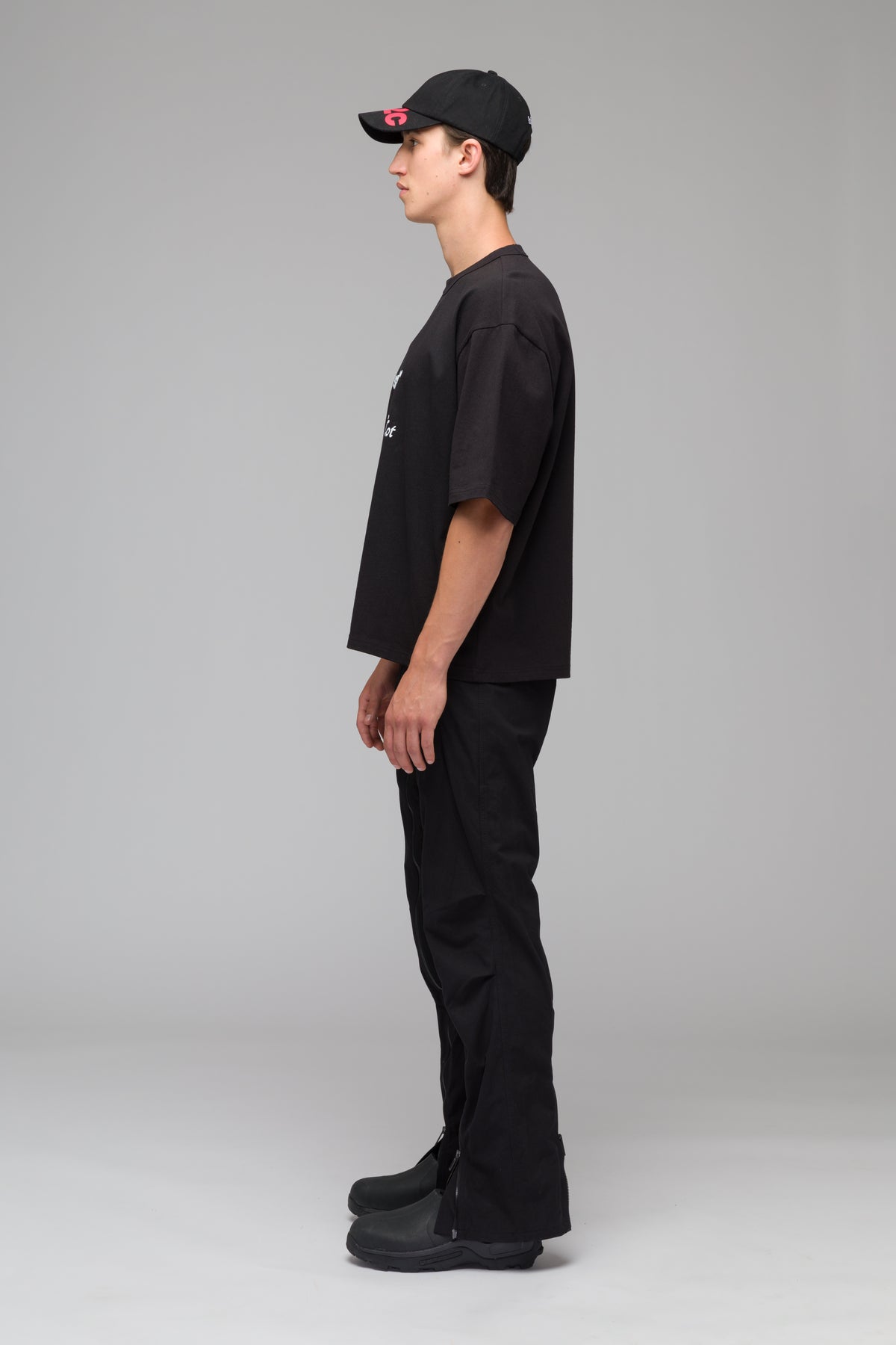 'CRY' OVERSIZED T-SHIRT